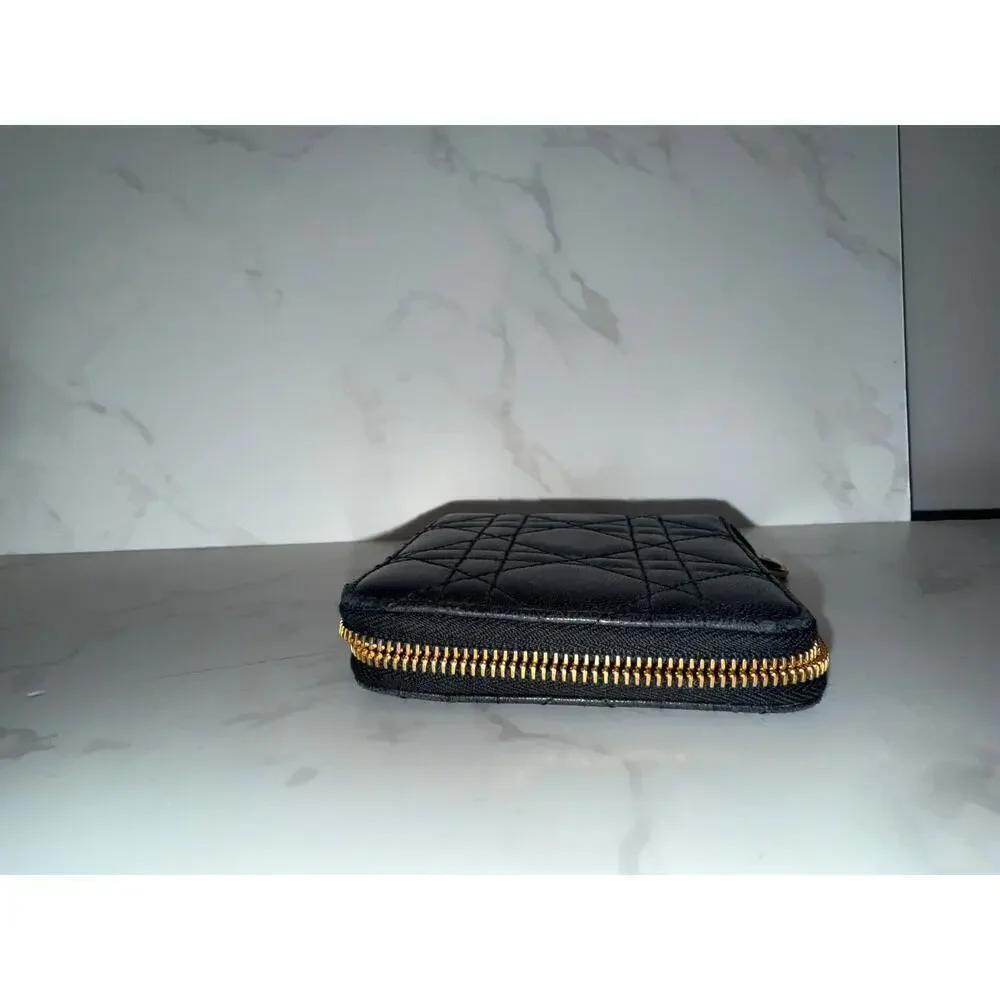 Dior brand material